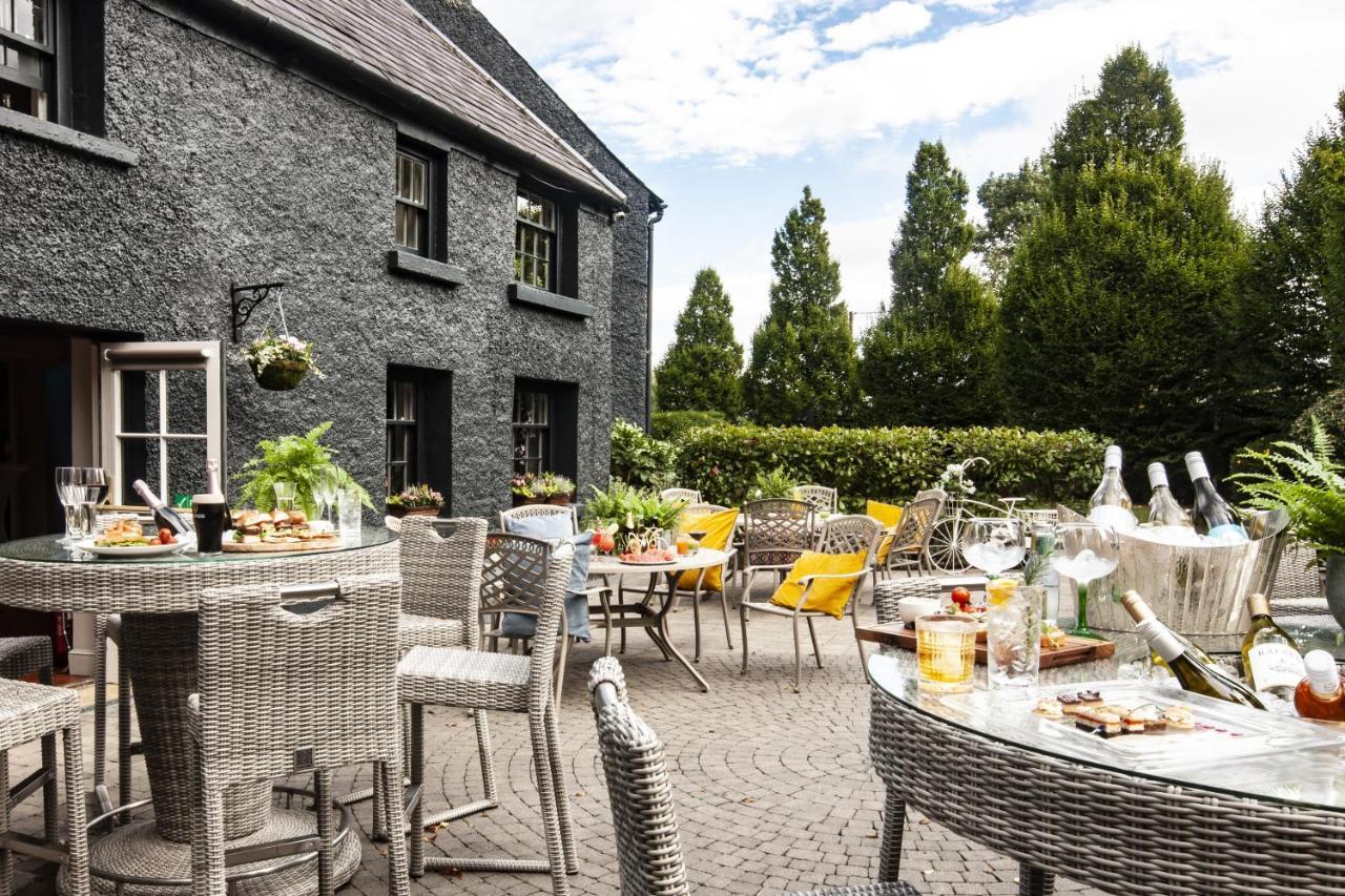 The Address Citywest Luaran gambar