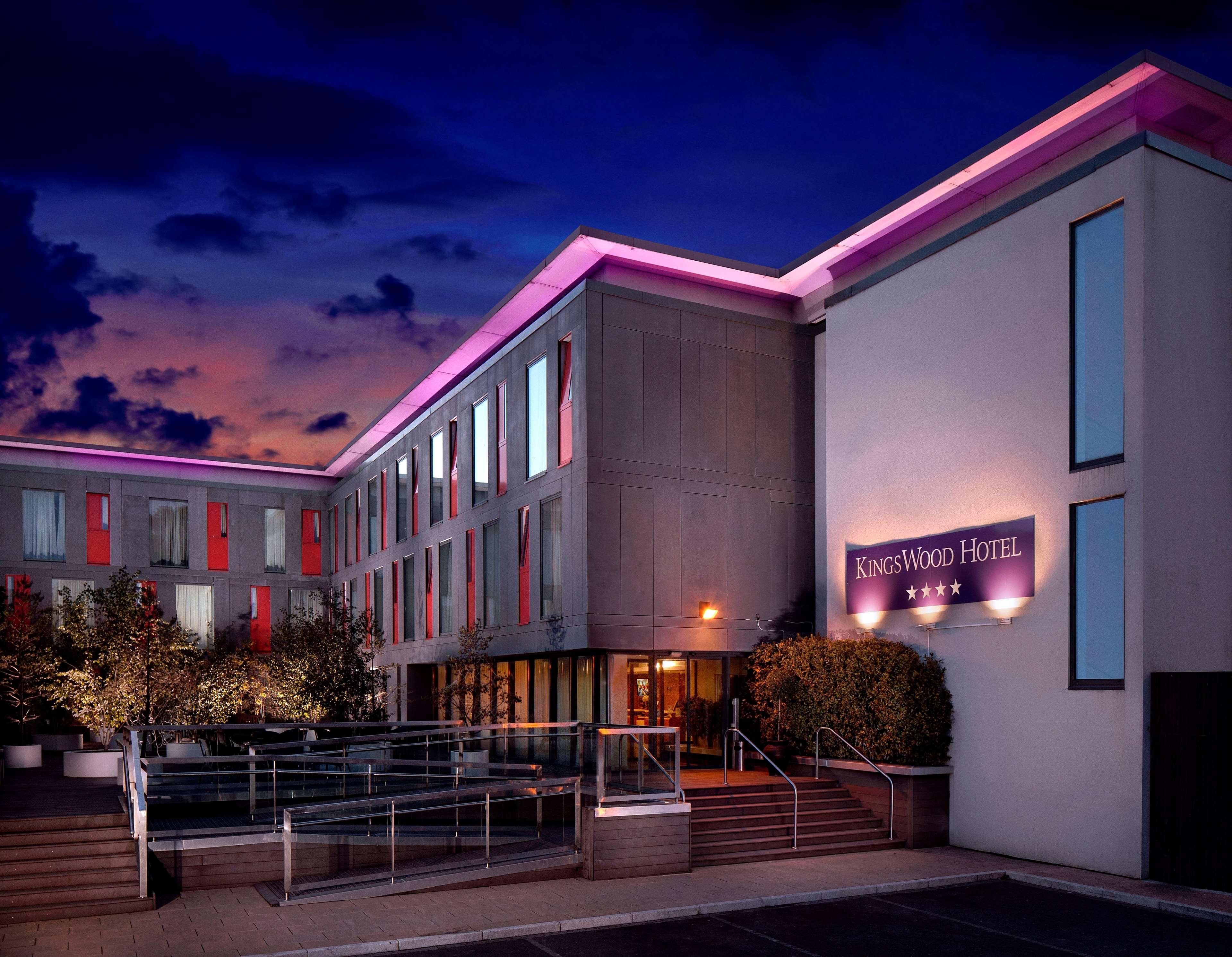 The Address Citywest Luaran gambar