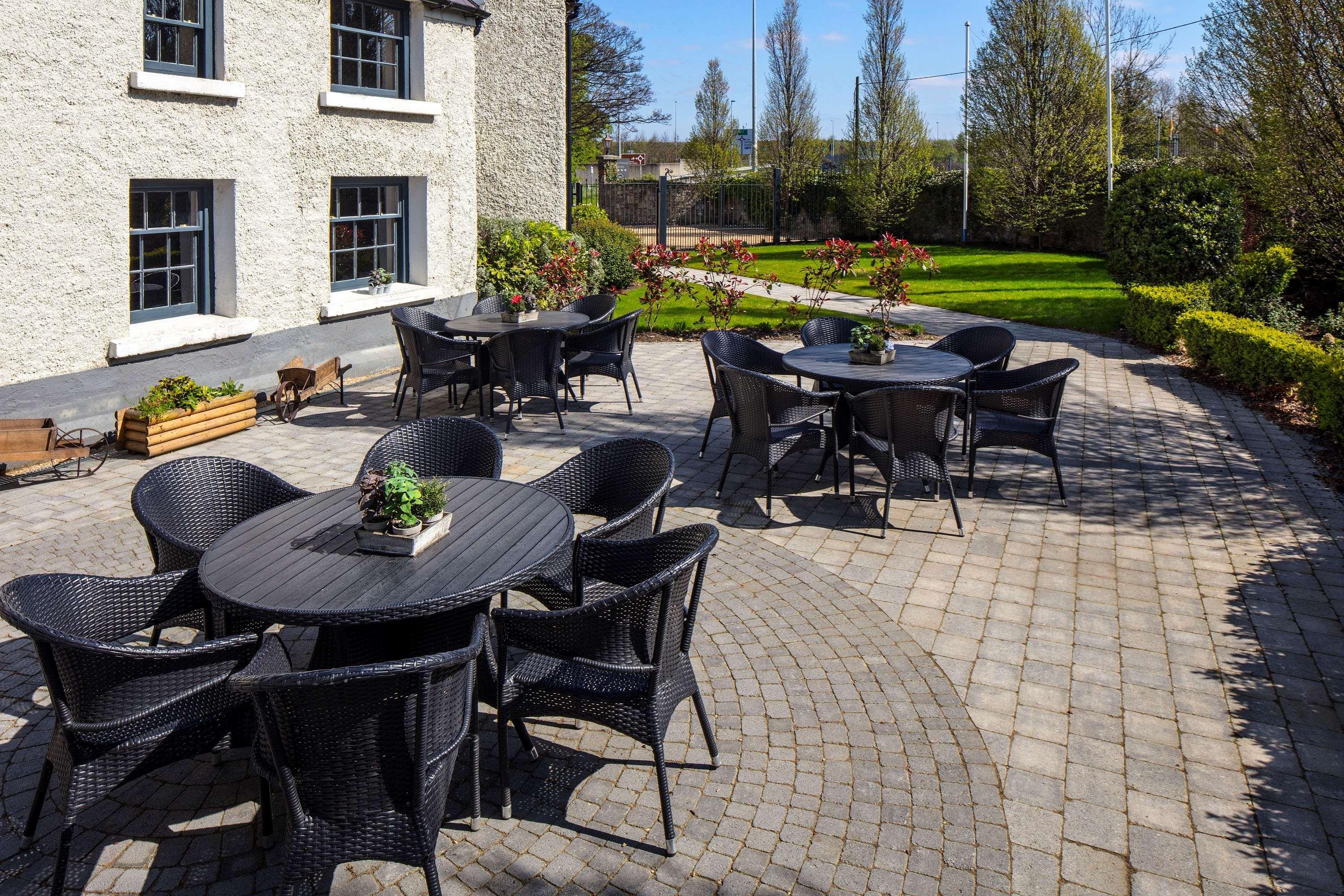The Address Citywest Luaran gambar